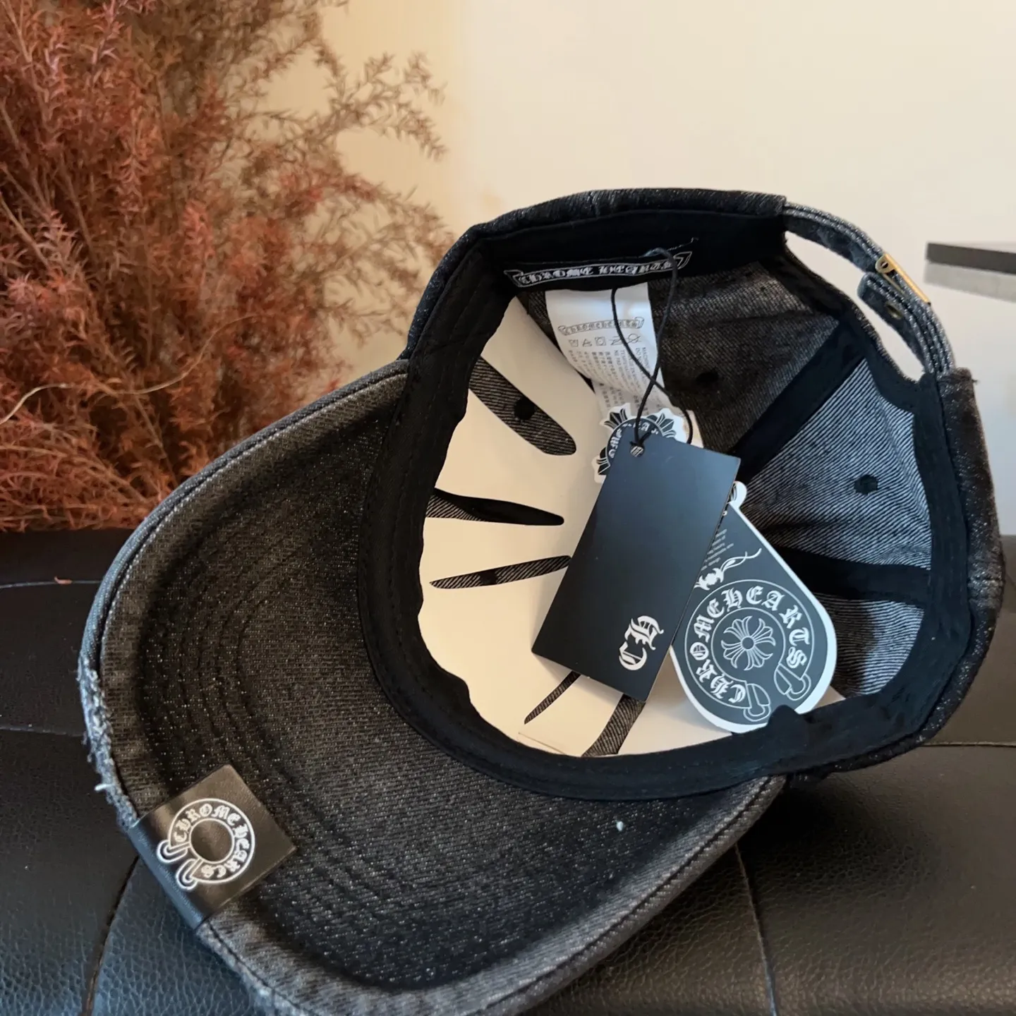 2⃣️5⃣️New ꫛꫀꪝ ❥—— ✨Hot-selling Crow Heart Washed Denim Baseball Cap ⚜️Cross Versatile Fashion Style 💫Denim Black Denim Blue